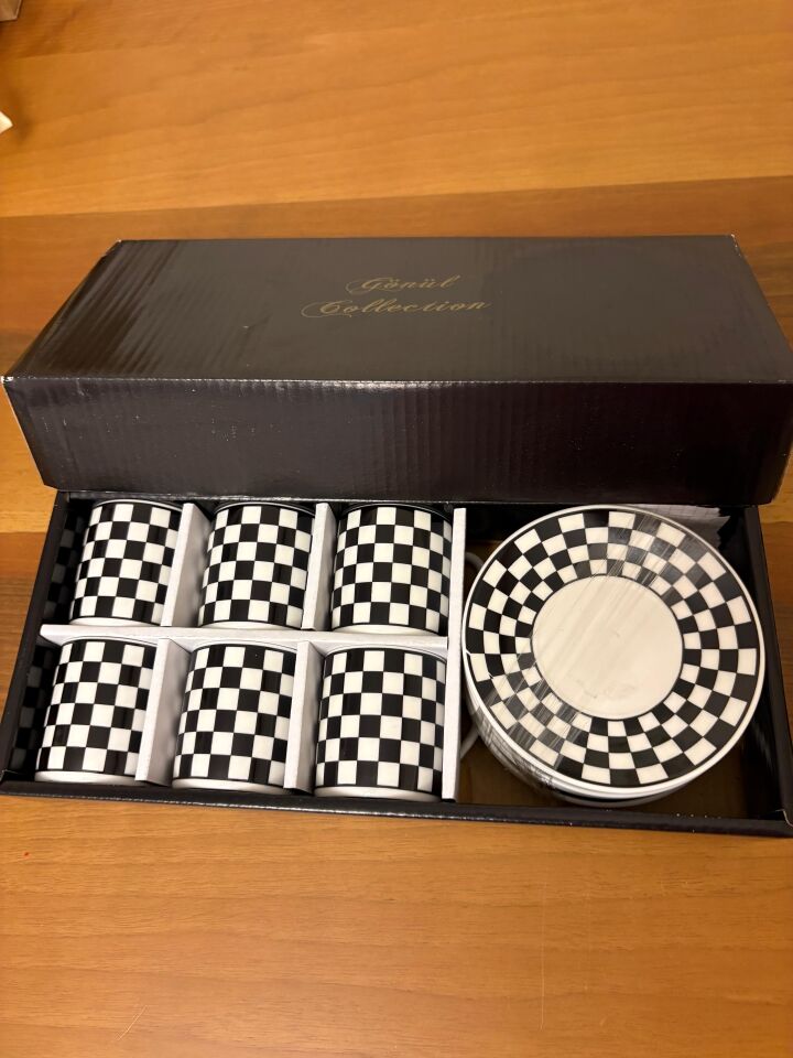 MODERN GEOMETRİK 6 KİŞİLİK 12 PARÇA PORSELEN KAHVE FİNCANI SETİ